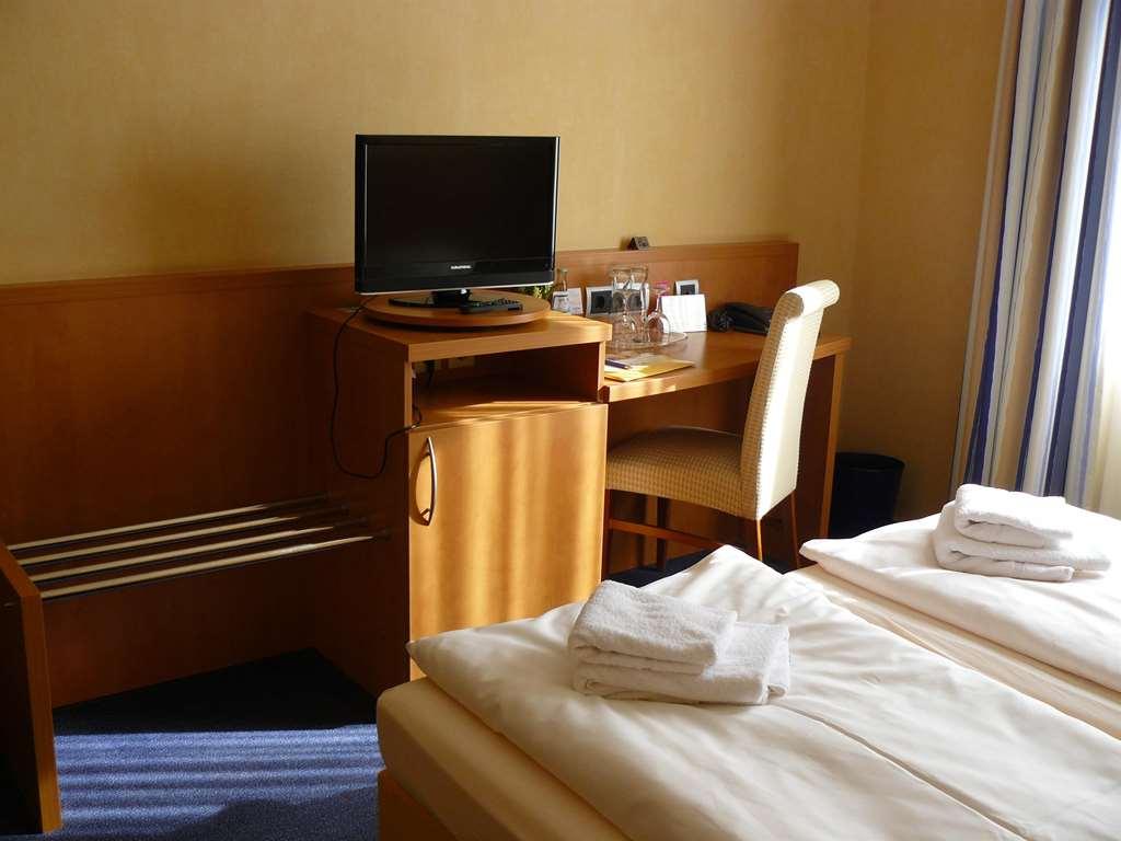 Lavital Sport- & Wellness Hotel Wesendorf Rum bild