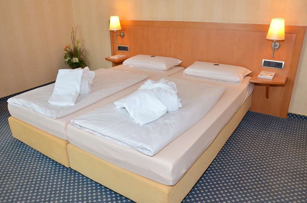 Lavital Sport- & Wellness Hotel Wesendorf Rum bild