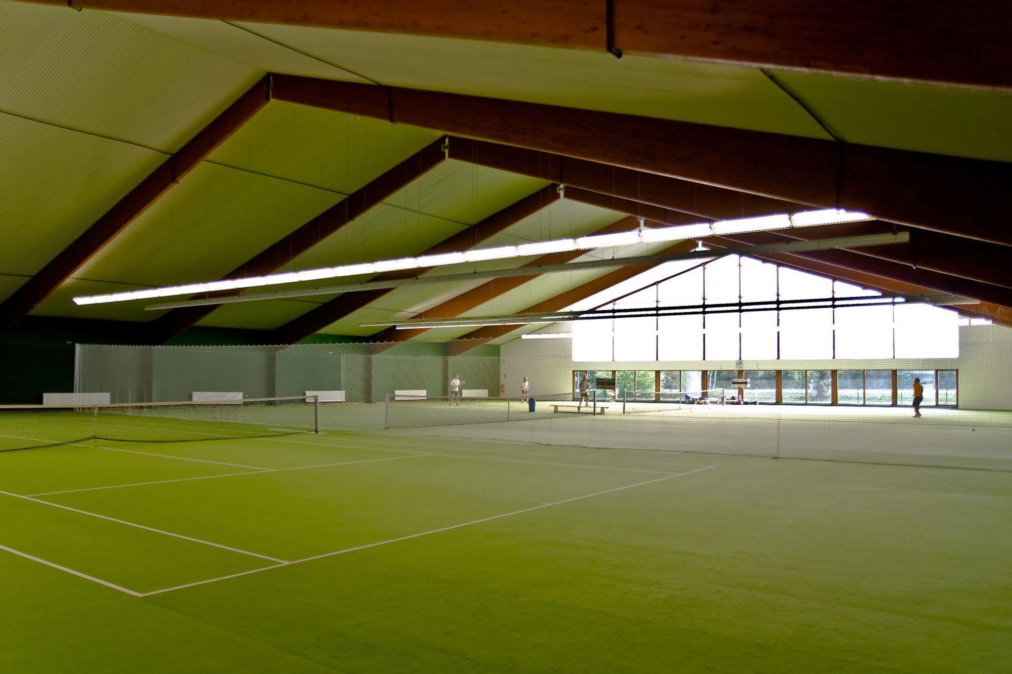 Lavital Sport- & Wellness Hotel Wesendorf Exteriör bild